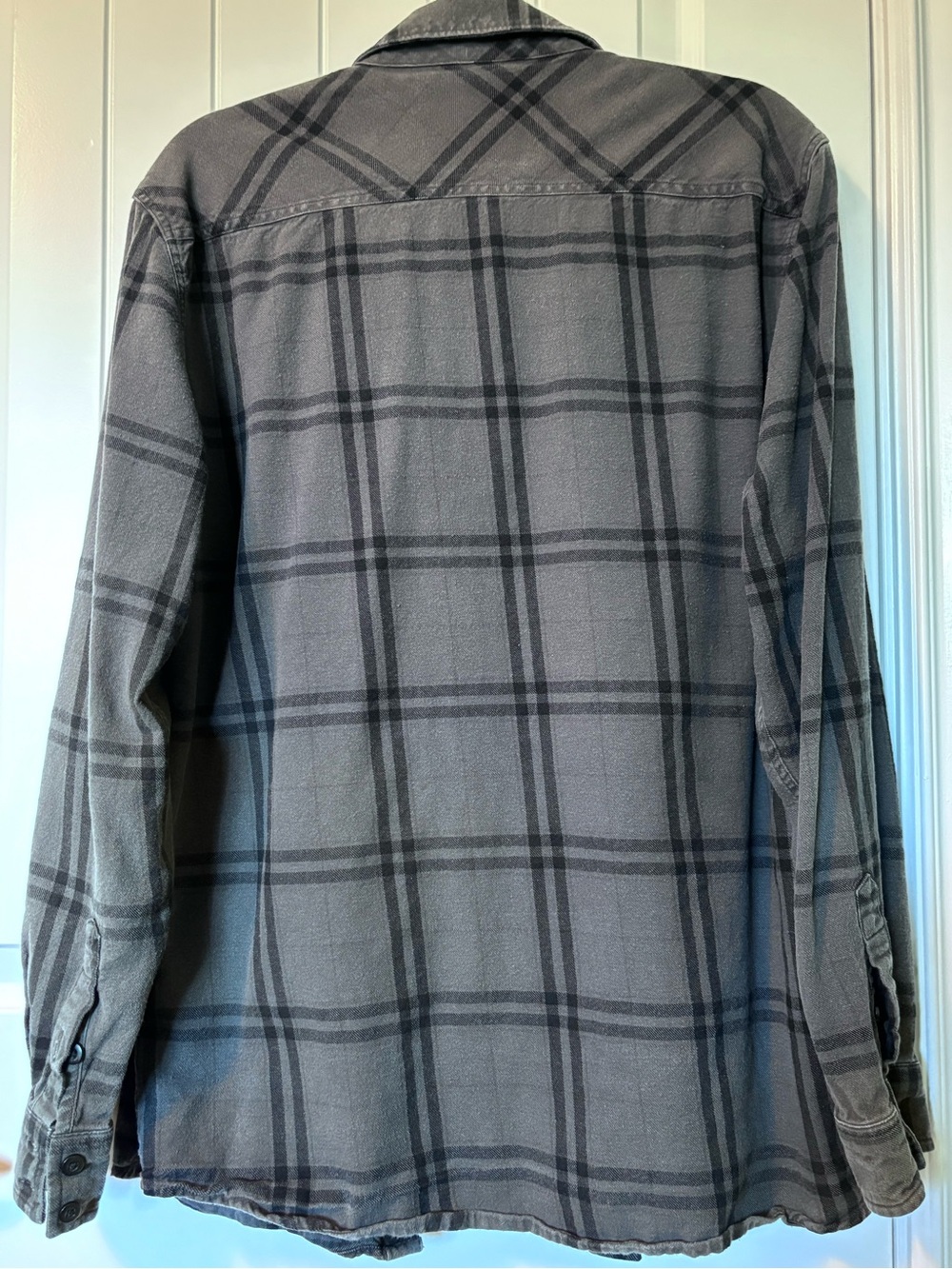 Fox | Long Sleeve Button-Up | Flannel | Size XL - Picture 4 of 13